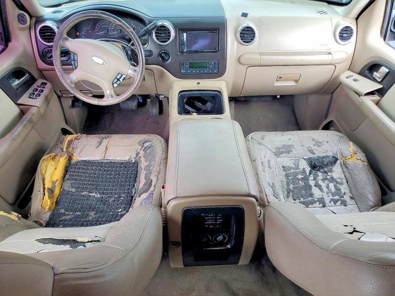 Photo 8 from auction – 2003 FORD EXPEDITION with VIN 1FMFU18L73LA15662