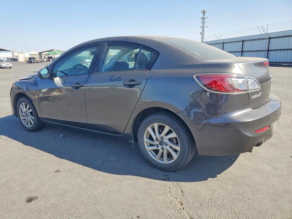 Photo 2 from auction – 2013 MAZDA 3 with VIN JM1BL1VP3D1734806