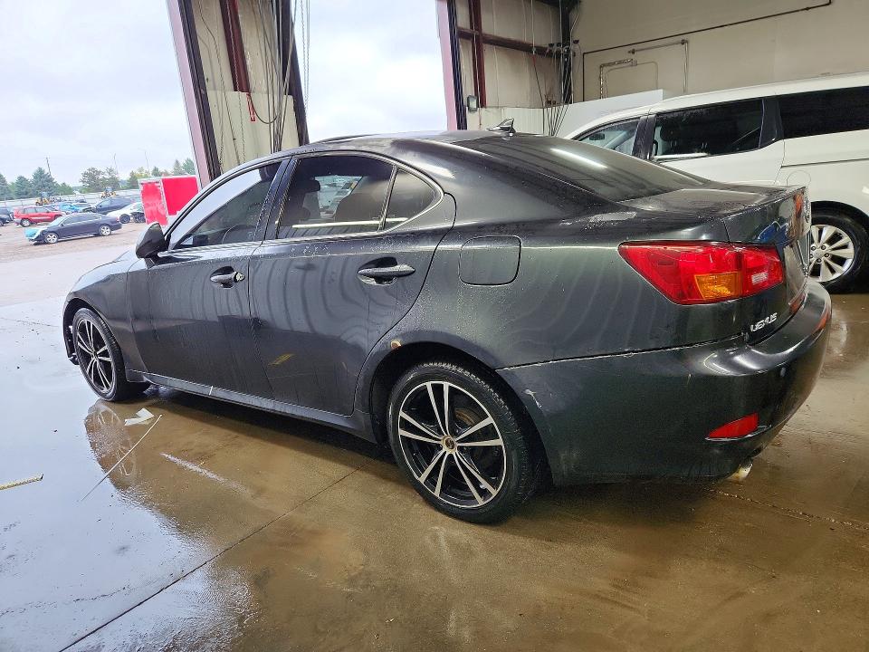 Photo 2 from auction – 2008 LEXUS IS with VIN JTHCK262385019344