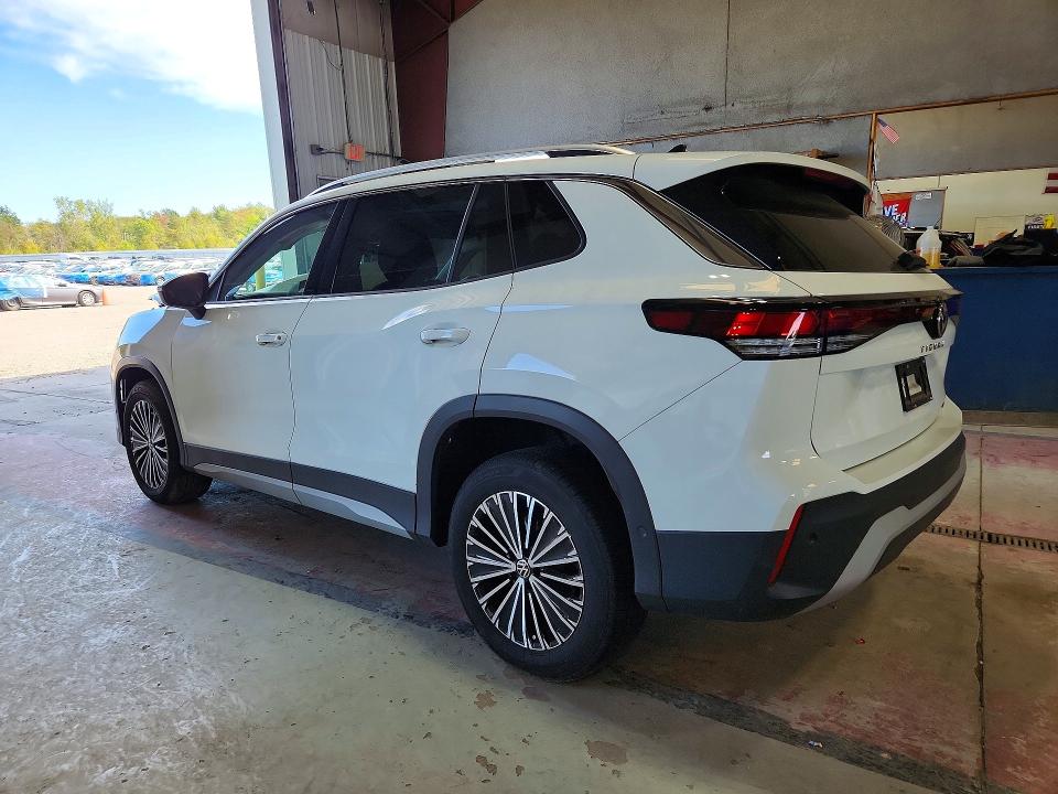 Photo 2 from auction – 2025 VOLKSWAGEN TIGUAN with VIN 3VVBR7RM2SM034598