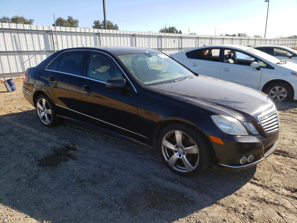 Photo 4 from auction – 2010 MERCEDES-BENZ E with VIN WDDHF5GB4AA173379