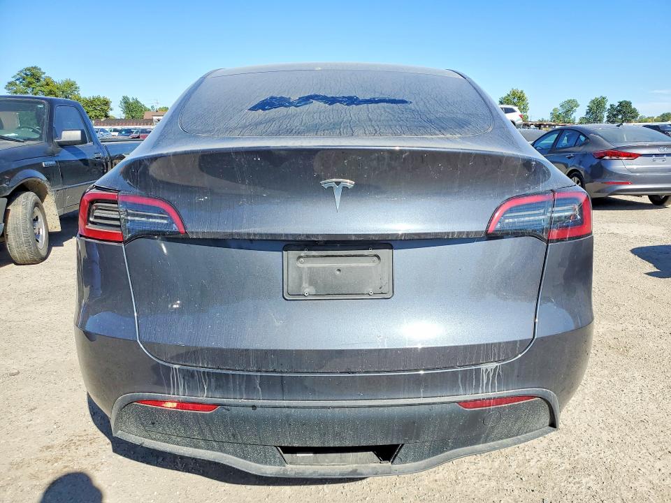 Photo 6 from auction – 2023 TESLA MODEL Y with VIN LRWYGDFD7PC164187