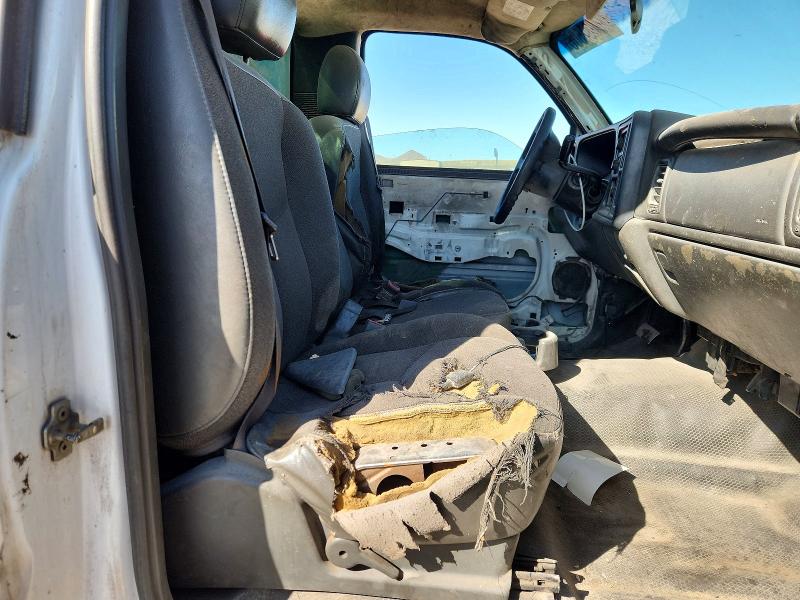 Photo 10 from auction – 2004 CHEVROLET SILVERADO with VIN 1GBHC24U84E334681