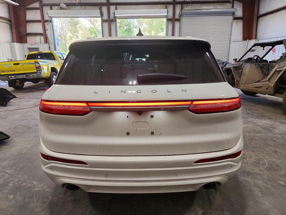 Photo 6 from auction – 2021 LINCOLN CORSAIR with VIN 5LMCJ2D98MUL00360