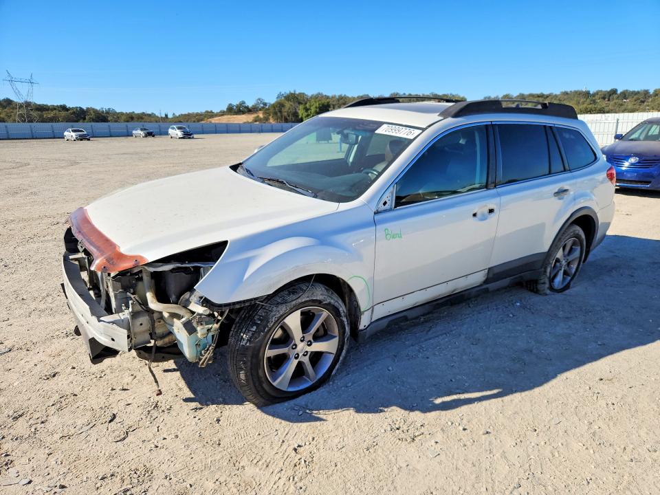 SUBARU OUTBACK 2013 с VIN 4S4BRDSC5D2263121 - Снимка от търг