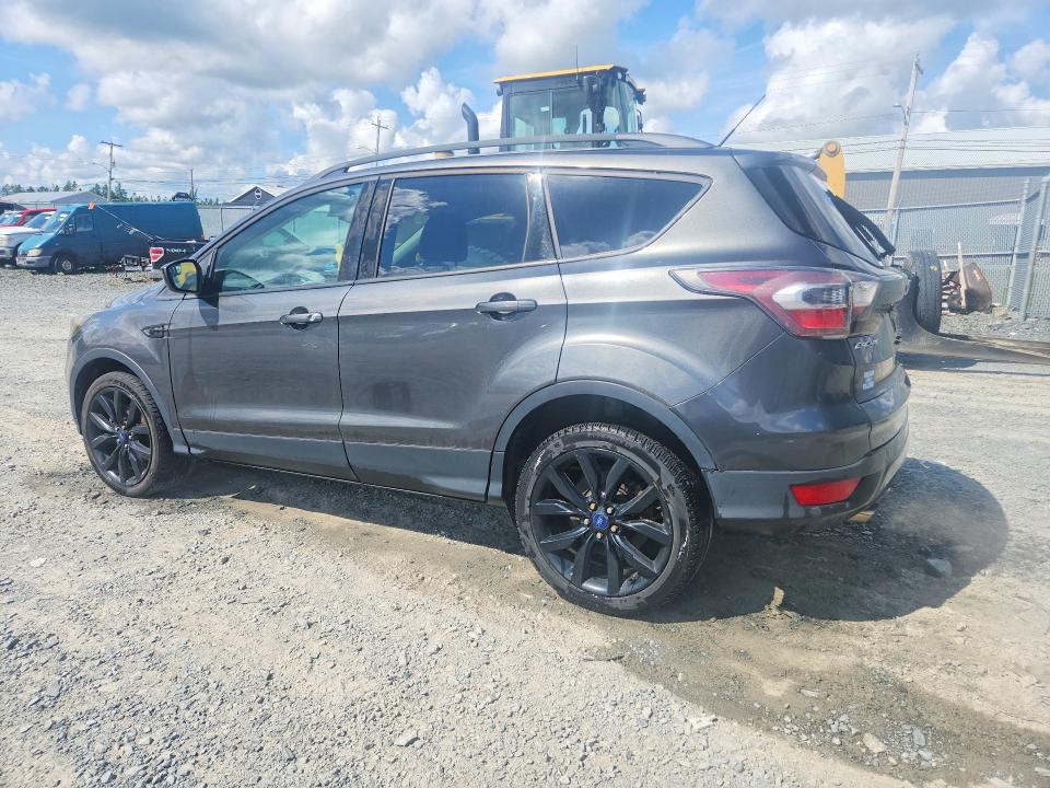 Photo 2 from auction – 2017 FORD ESCAPE with VIN 1FMCU9GD2HUA34407