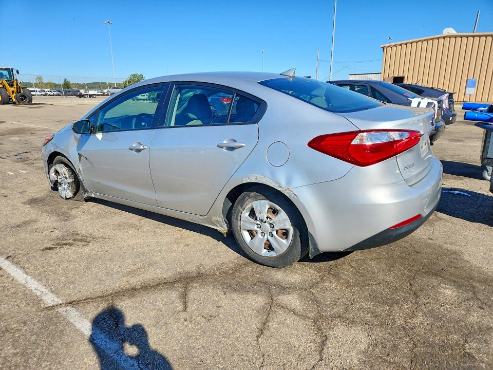 صورة رقم 2 من المزاد - 2015 KIA FORTE مع VIN KNAFK4A69F5283327