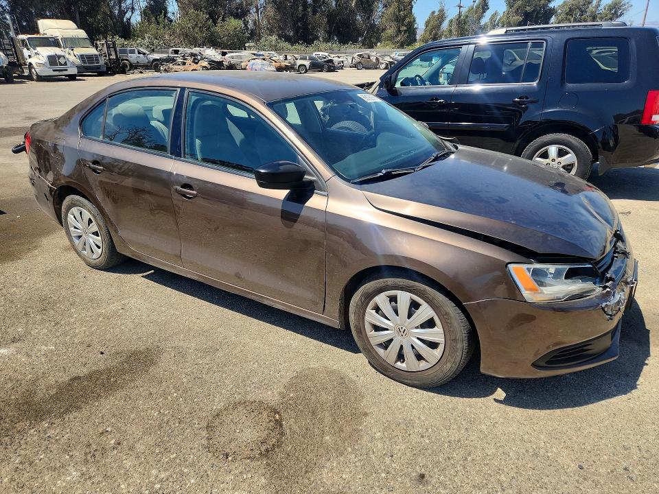 Photo 4 from auction – 2011 VOLKSWAGEN JETTA with VIN 3VW2K7AJ1BM058635