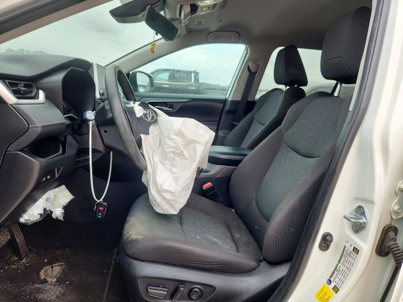 Photo 7 from auction – 2024 TOYOTA RAV4 with VIN 2T3W1RFVXRC277313