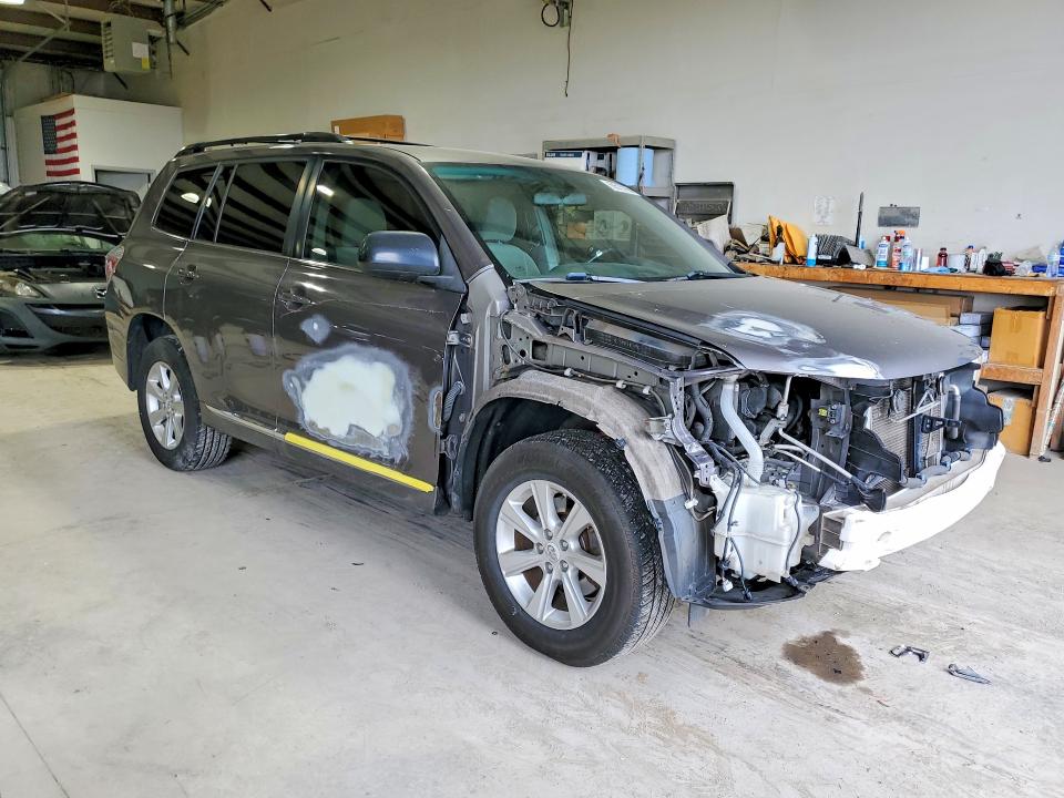 Photo 4 from auction – 2013 TOYOTA HIGHLANDER with VIN JTEBC3EH9D2011245