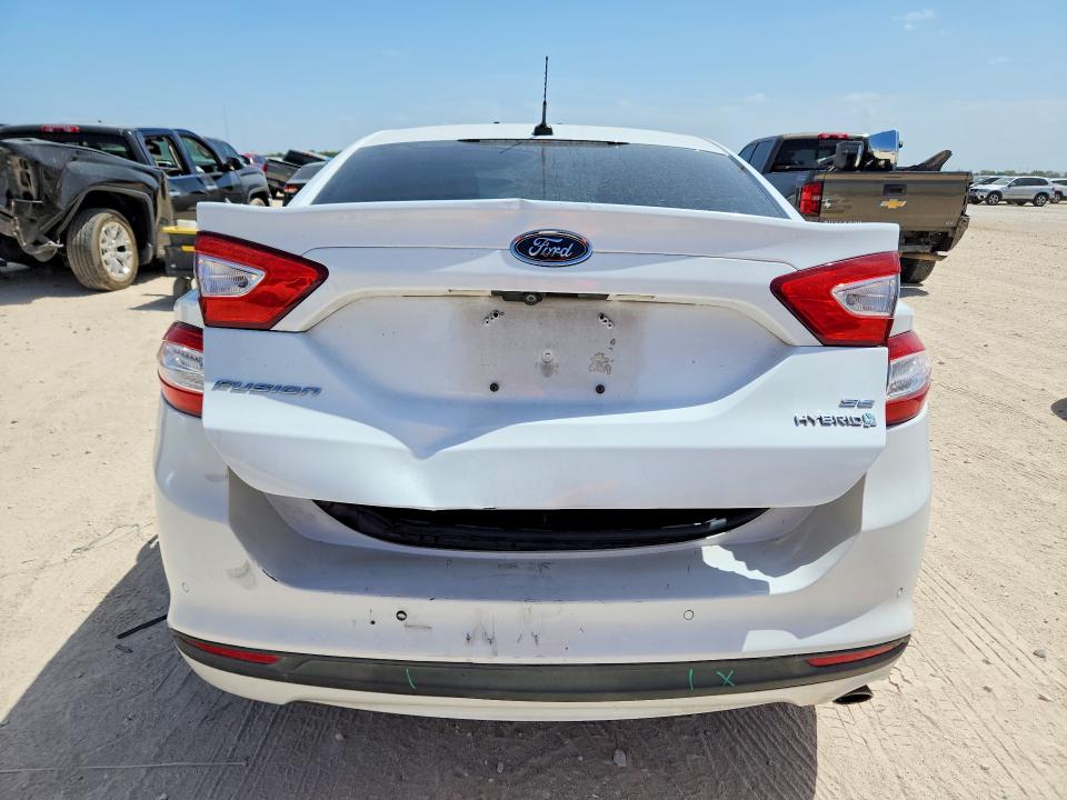 Photo 6 from auction – 2016 FORD FUSION with VIN 3FA6P0LU2GR397845