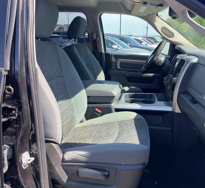 Photo 5 from auction – 2018 RAM 1500 with VIN 1C6RR7LT7JS268195