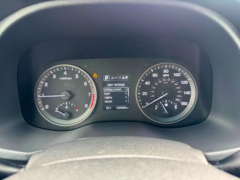 Photo 8 from auction – 2016 HYUNDAI TUCSON with VIN KM8J3CA28GU125050