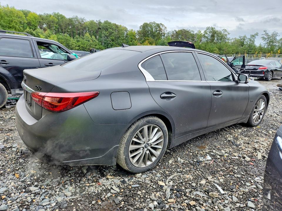 Photo 3 from auction – 2018 INFINITI Q50 with VIN JN1EV7AR9JM445962