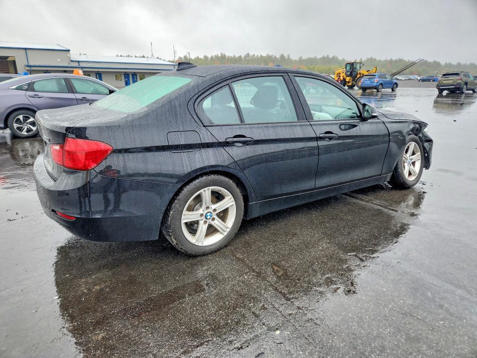 Zdjęcie 3 z aukcji – 2014 BMW 320 z VIN WBA3C3G55ENS70615