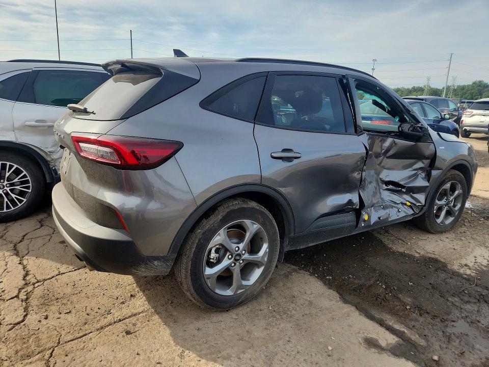 Photo 3 from auction – 2026 FORD ESCAPE with VIN 1FMCU0MN9TUA10171