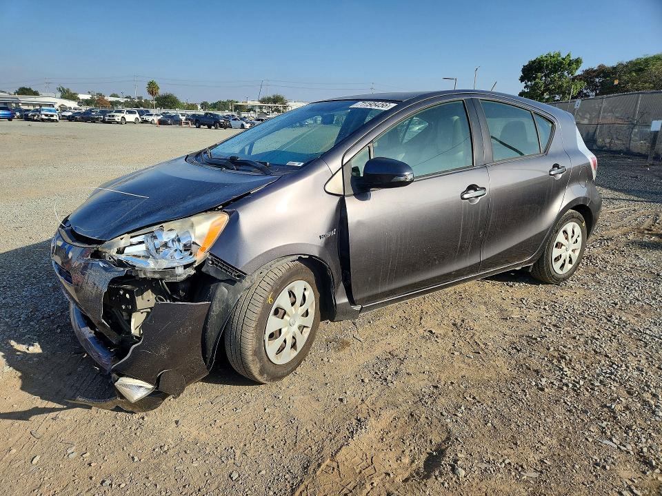 Photo 1 from auction – 2013 TOYOTA PRIUS C with VIN JTDKDTB35D1548548