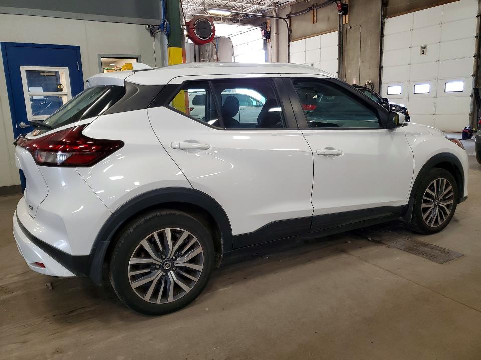 Photo 3 from auction – 2021 NISSAN KICKS with VIN 3N1CP5CV6ML518462