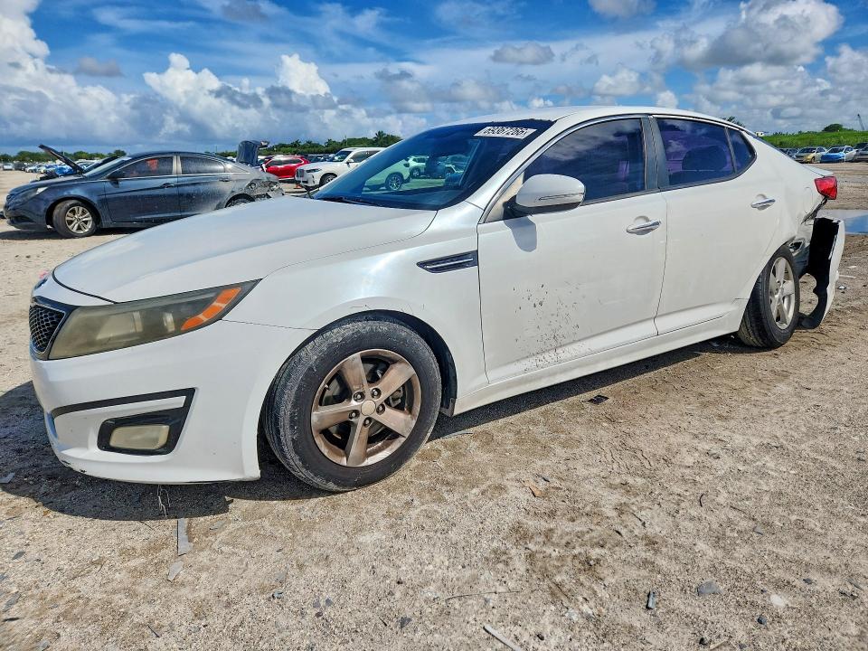 KIA OPTIMA 2015 с VIN 5XXGM4A74FG428828 - Снимка от търг