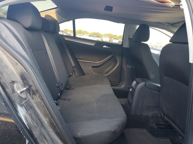 Photo 10 from auction – 2015 VOLKSWAGEN JETTA with VIN 3VWD17AJ8FM232136