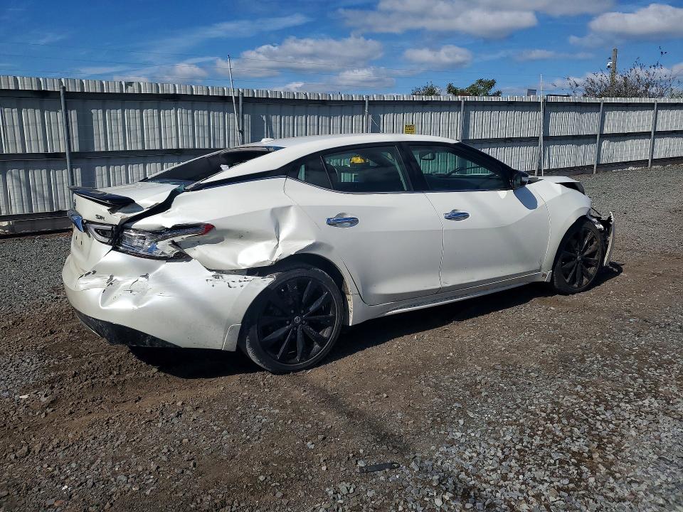 Photo 3 from auction – 2017 NISSAN MAXIMA with VIN 1N4AA6AP7HC434478