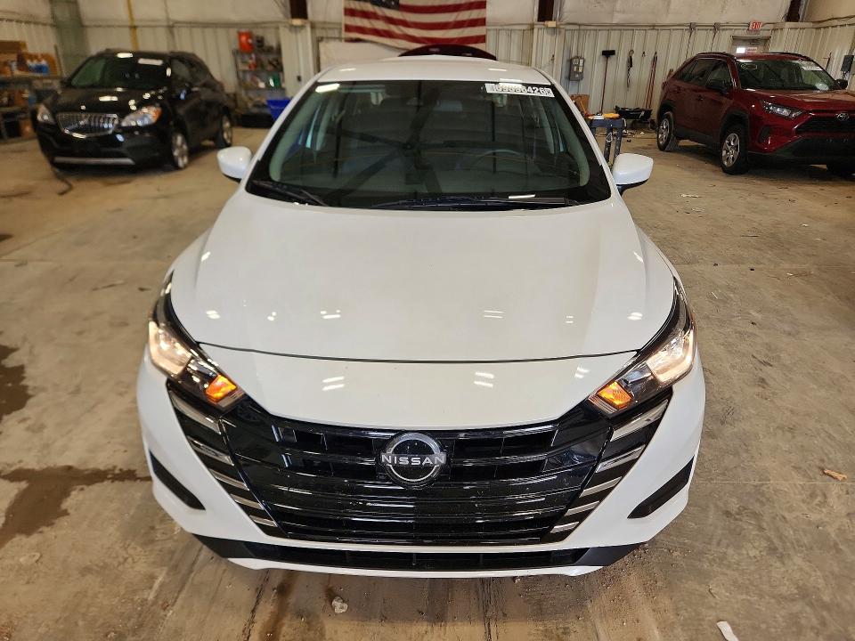 Photo 5 from auction – 2024 NISSAN VERSA with VIN 3N1CN8EV4RL904390