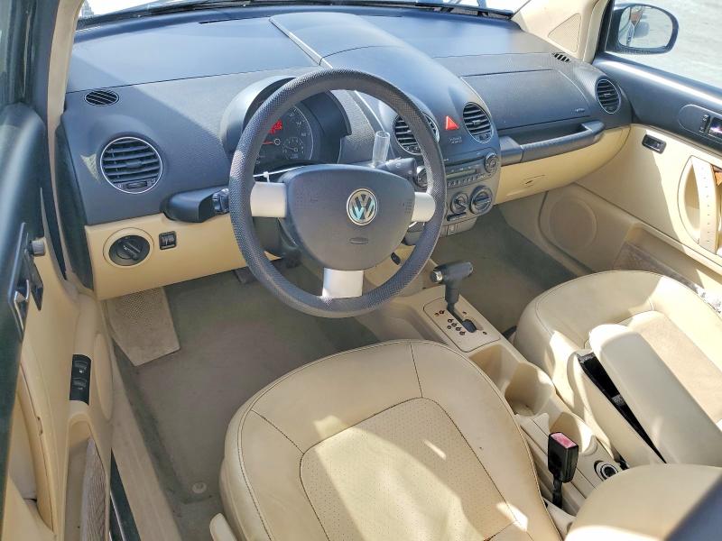 Photo 8 from auction – 2010 VOLKSWAGEN NEW BEETLE with VIN 3VWPG3AG6AM035709