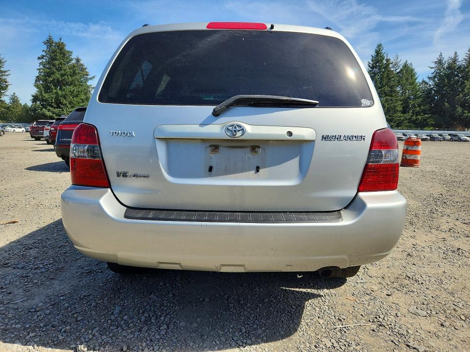 Foto 6 de la subasta – 2005 TOYOTA HIGHLANDER con VIN JTEEP21A450097808