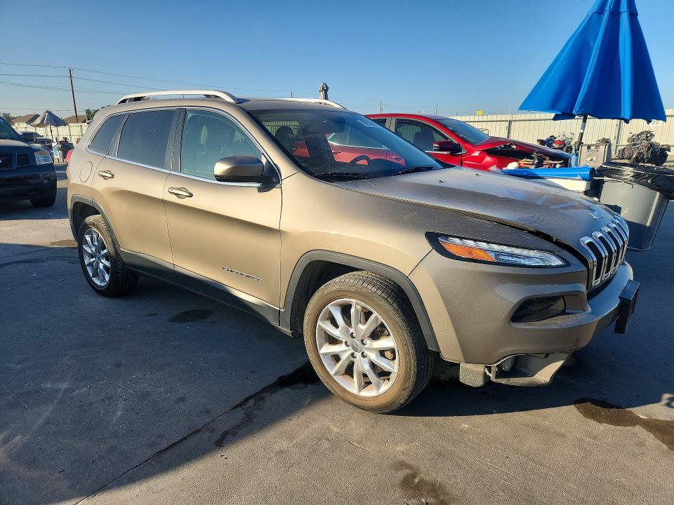 Photo 4 from auction – 2016 JEEP CHEROKEE with VIN 1C4PJLDS4GW259350