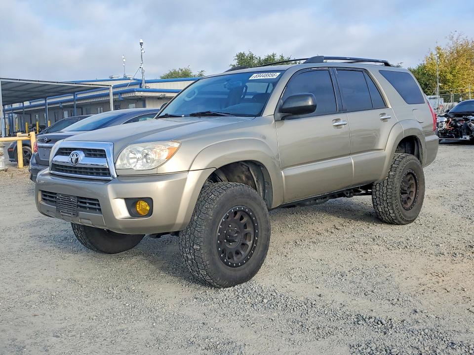 TOYOTA 4RUNNER 2006 z numerem VIN JTEBU14R468056248 - Zdjęcie z aukcji