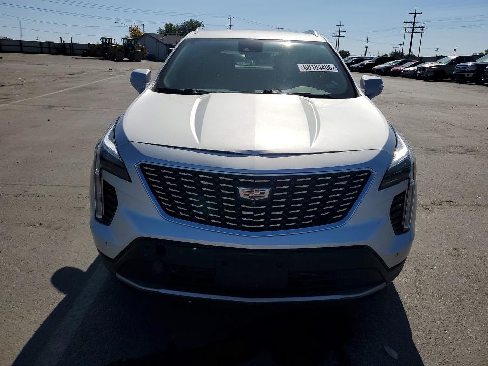 Photo 5 from auction – 2022 CADILLAC XT4 with VIN 1GYFZDR48NF102240