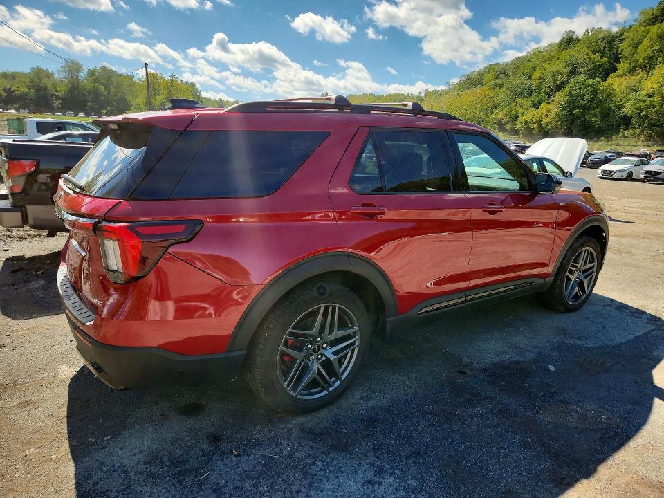 Zdjęcie 3 z aukcji – 2025 FORD EXPLORER z VIN 1FMUK8KH2SGA18986