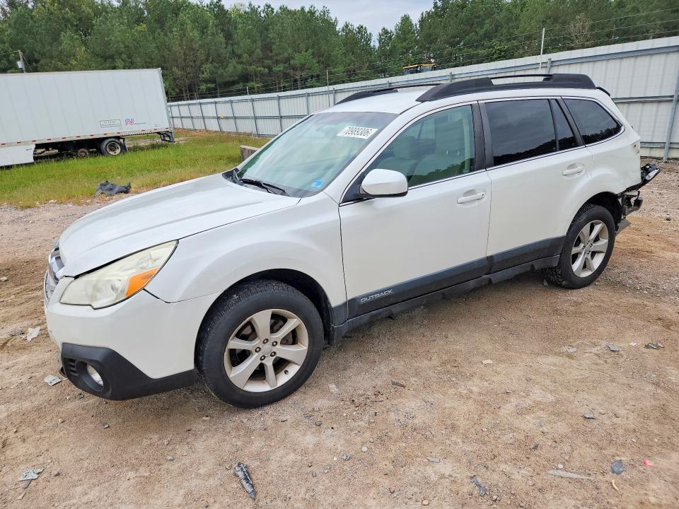 SUBARU OUTBACK 2013 مع رقم تعريف المركبة 4S4BRBCC4D3222802 - صورة من المزاد