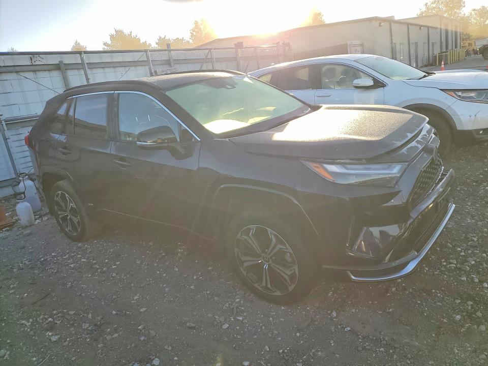 Фото 4 с аукциона – 2025 TOYOTA RAV4 с VIN JTMEB3FV8SD257052