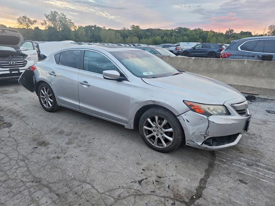Photo 4 from auction – 2014 ACURA ILX with VIN 19VDE1F58EE010858