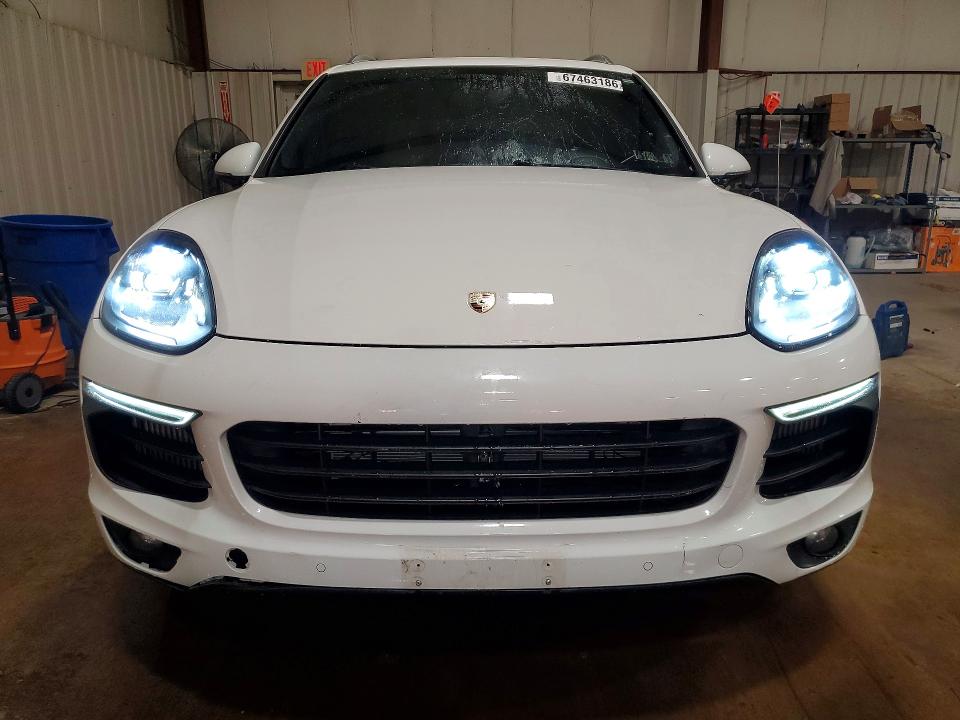 Photo 5 from auction – 2017 PORSCHE CAYENNE with VIN WP1AB2A26HLA51165