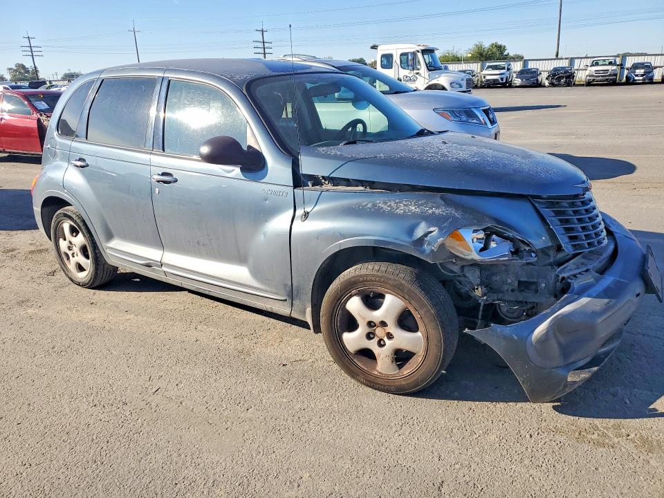 Photo 4 from auction – 2002 CHRYSLER PT CRUISER with VIN 3C4FY58B62T328812