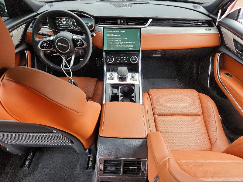 صورة رقم 8 من المزاد - 2024 JAGUAR XF مع VIN SAJB64FX0RCY96493
