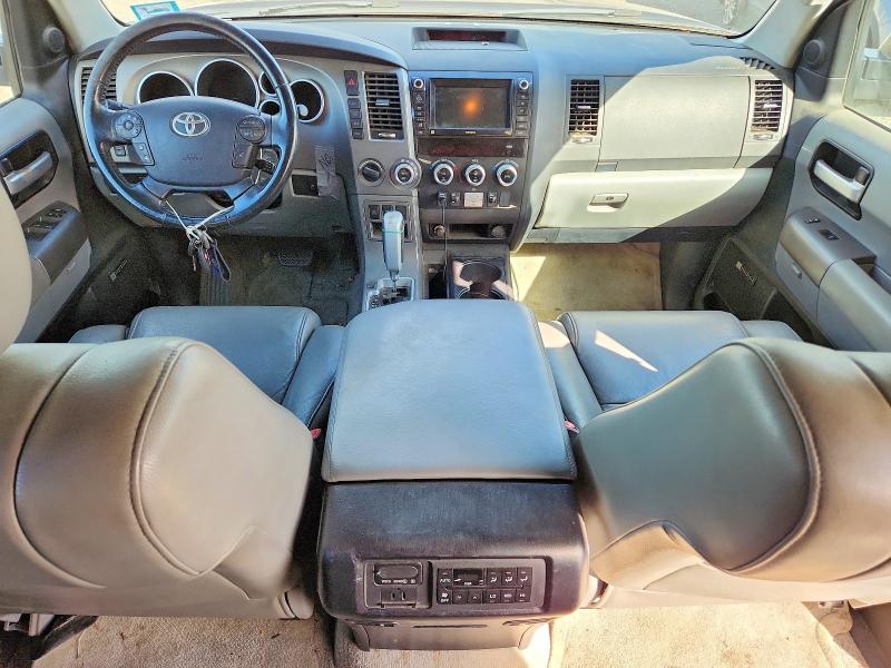 Photo 8 from auction – 2011 TOYOTA SEQUOIA with VIN 5TDJY5G19BS053594
