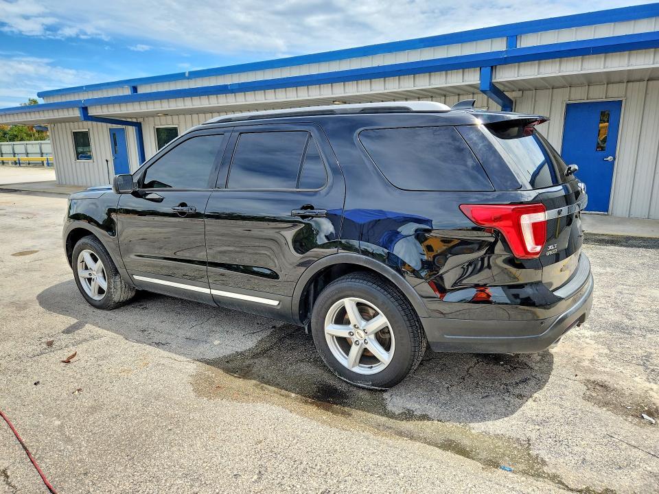 Photo 2 from auction – 2018 FORD EXPLORER with VIN 1FM5K7DHXJGC87425