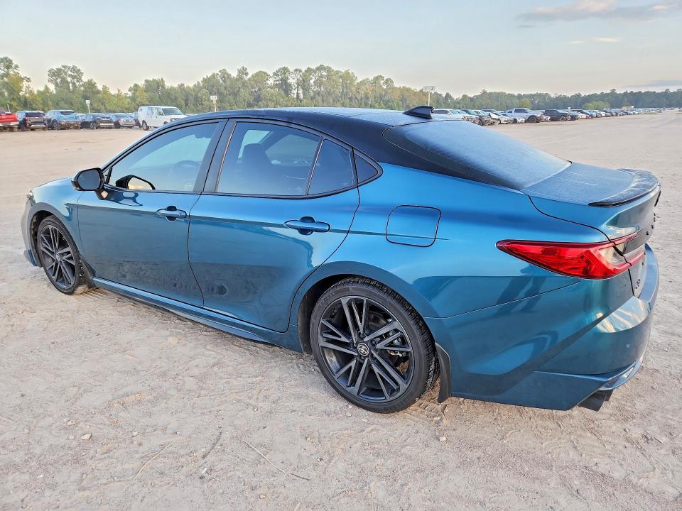 Foto 2 de la subasta – 2025 TOYOTA CAMRY con VIN 4T1DAACK9SU080228