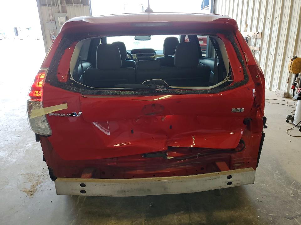 Photo 6 from auction – 2016 TOYOTA PRIUS V with VIN JTDZN3EU1GJ053381