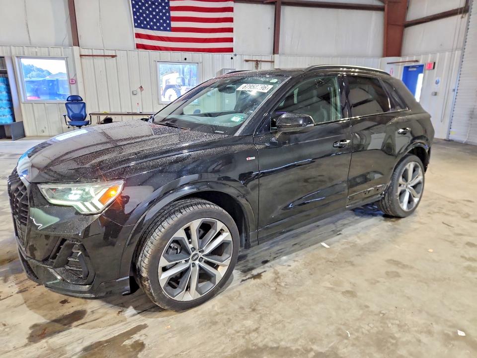 Снимка 1 от търг – 2022 AUDI Q3 с VIN WA1EECF30N1062004