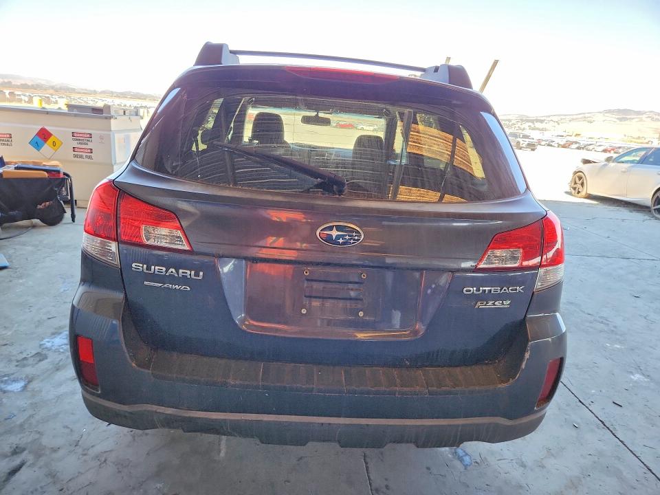 Photo 6 from auction – 2013 SUBARU OUTBACK with VIN 4S4BRBGC6D3300636