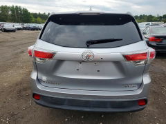 Photo 6 from auction – 2015 TOYOTA HIGHLANDER with VIN 5TDBKRFH3FS093154