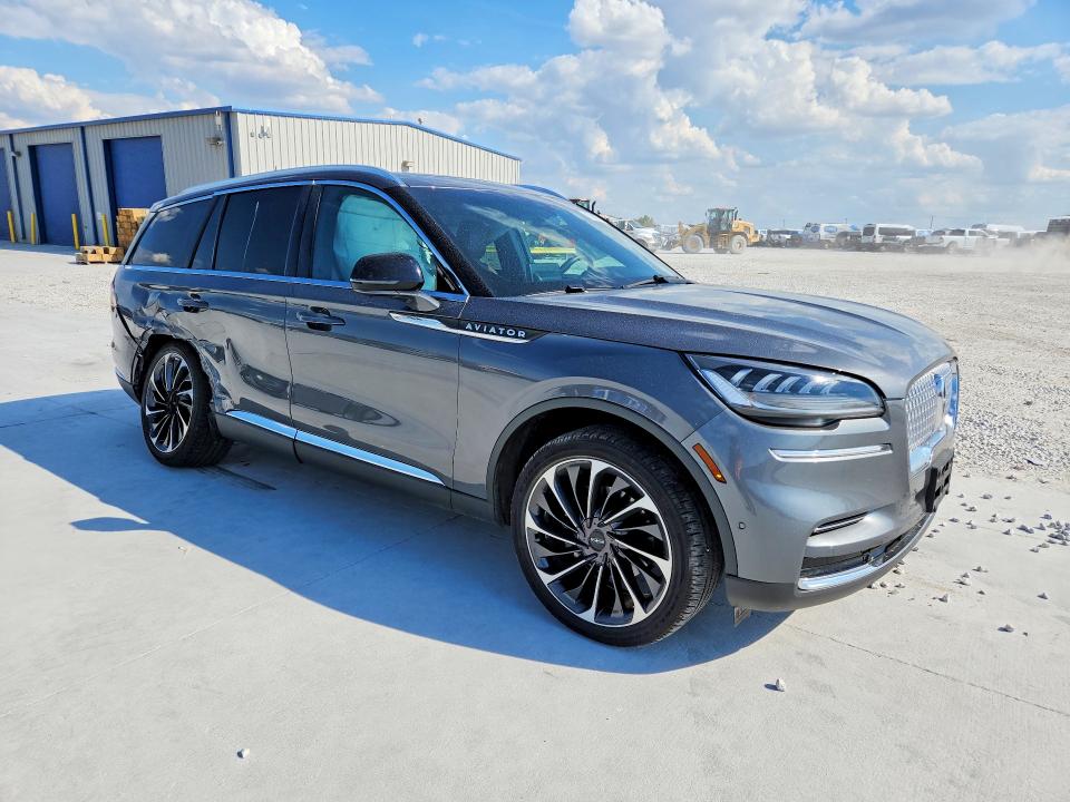 Photo 4 from auction – 2024 LINCOLN AVIATOR with VIN 5LM5J7XC6RGL01235