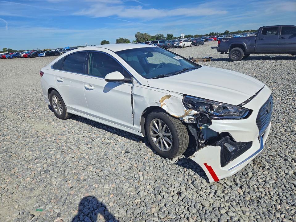Photo 4 from auction – 2019 HYUNDAI SONATA with VIN 5NPE24AF7KH819474