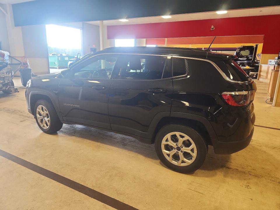 Photo 2 from auction – 2025 JEEP COMPASS with VIN 3C4NJDBN5ST548875