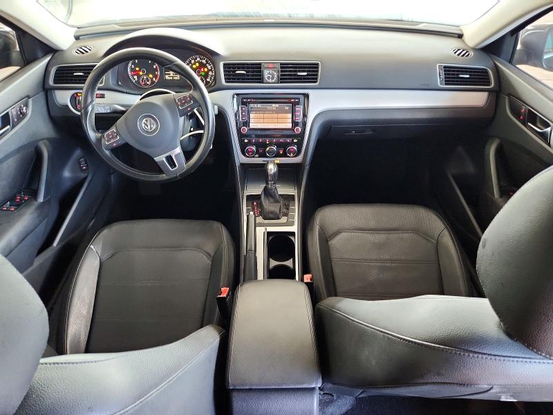 Photo 8 from auction – 2012 VOLKSWAGEN PASSAT with VIN 1VWBP7A30CC052282