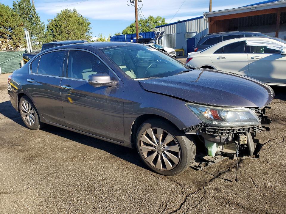 Снимка 4 от търг – 2015 HONDA ACCORD с VIN 1HGCR2F77FA113922